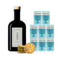 En flaske Anholt Gin Mediterranean Tonic Pakke fra Anholt Gin står ved siden af seks Fever-Tree Mediterranean Tonic Water-dåser stablet i to kolonner med tørrede citron- og limeskiver foran på en hvid baggrund.