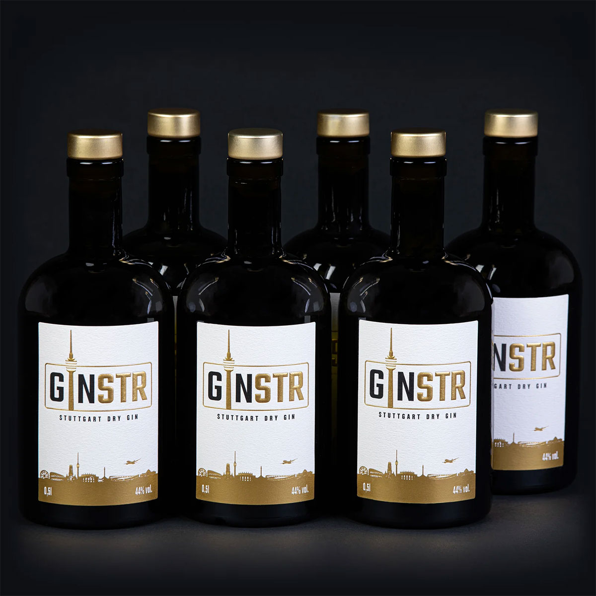 Brug GINSTR - Stuttgart Dry Gin (6 x 500 ml) til en forbedret oplevelse